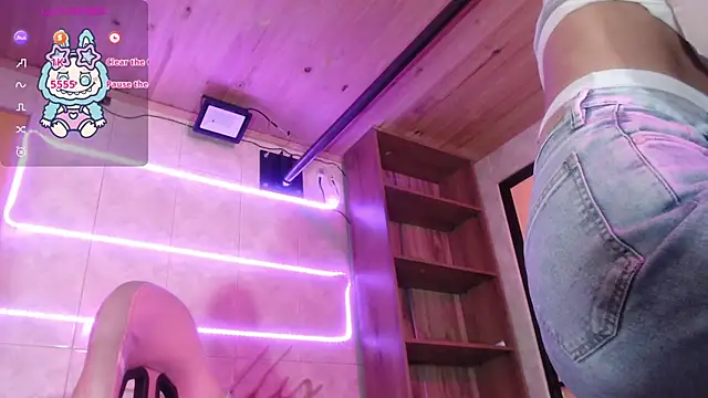 Snapshot of Sally23_ chatting on 02.10.26 Sally23 online show from 02.10.26