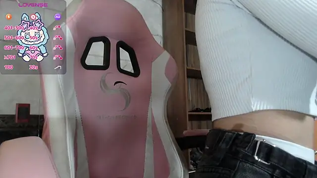 Snapshot of Sally23_ chatting on 02.19.26 Sally23 online show from 02.19.26