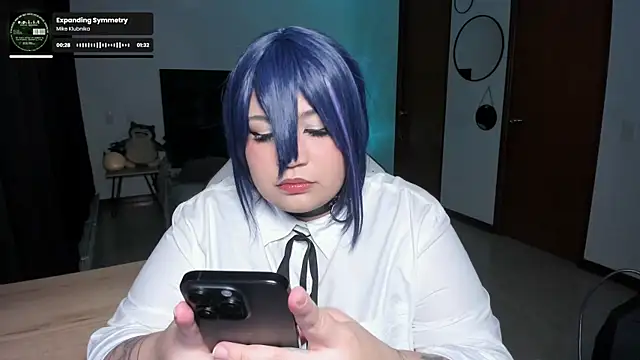 Effyss  online show from 12.22.25