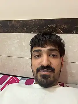 Snapshot of hornyguy271192 chatting on 02.11.26 hornyguy271192 online show from 02.11.26