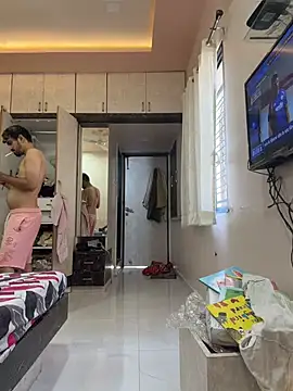 Snapshot of hornyguy271192 chatting on 02.18.26 hornyguy271192 online show from 02.18.26