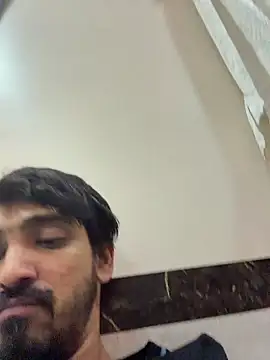 Snapshot of hornyguy271192 chatting on 03.15.26 hornyguy271192 online show from 03.15.26