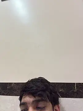 Snapshot of hornyguy271192 chatting on 03.26.26 hornyguy271192 online show from 03.26.26