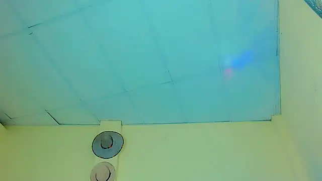 Liamscott  online show from 04.21.26