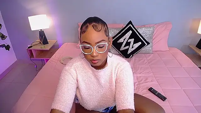 JasmineCampbell  online show from 02.15.25