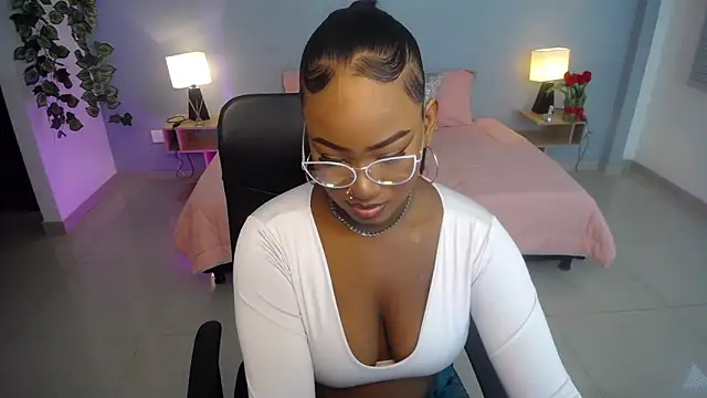 JasmineCampbell  online show from 02.19.25