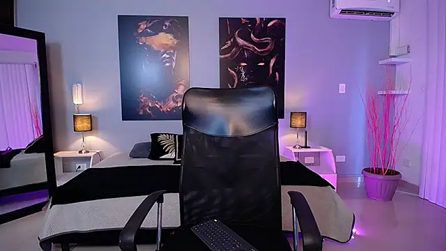 JasmineCampbell  online show from 09.09.25