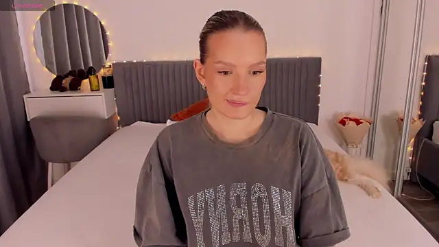 CassieRayss online show from 06.03.26