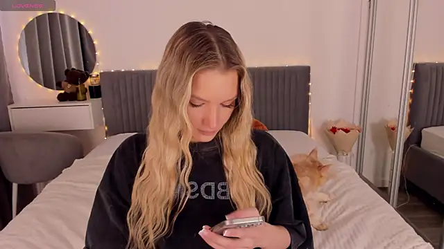 CassieRayss online show from 06.07.26