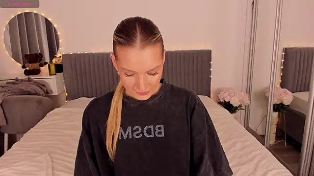 CassieRayss online show from 06.16.26