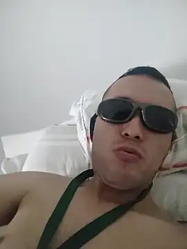 Yeye25199 online show from 02.18.25