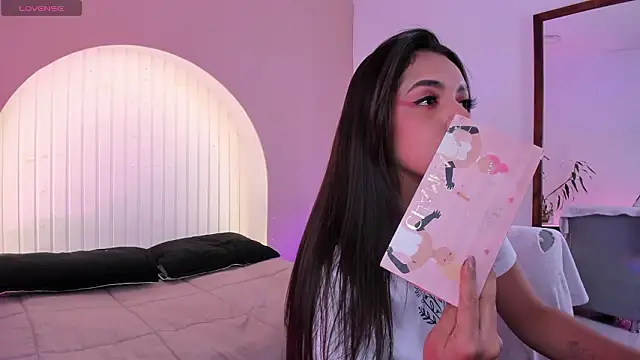 Snapshot of martina_duque_ chatting on 03.14.26 martina duque online show from 03.14.26