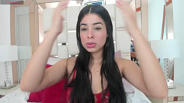 Snapshot of emma_castilloo chatting on 03.01.25 emma castilloo online show from 03.01.25