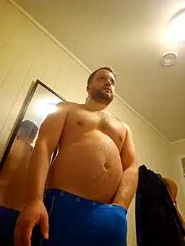 Snapshot of Machoviking1 chatting on 11.06.25 Machoviking1 online show from 11.06.25