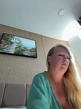 EmmaInLove23 online show from 07.22.26