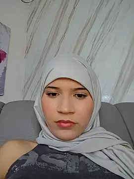 hanaa 18 online show from 04.24.26