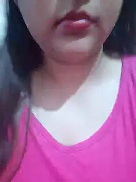 Snapshot of _Redwine_ chatting on 02.13.25 Redwine online show from 02.13.25