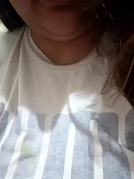 Snapshot of _Redwine_ chatting on 03.12.25 Redwine online show from 03.12.25