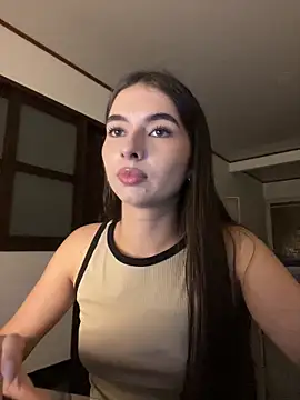 Snapshot of Coralinee_01 chatting on 05.24.26 Coralinee 01 online show from 05.24.26