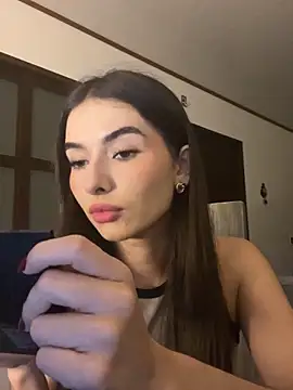 Snapshot of Coralinee_01 chatting on 06.04.26 Coralinee 01 online show from 06.04.26