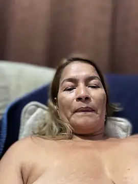 Snapshot of Jlo_69 chatting on 02.02.25 Jlo 69 online show from 02.02.25