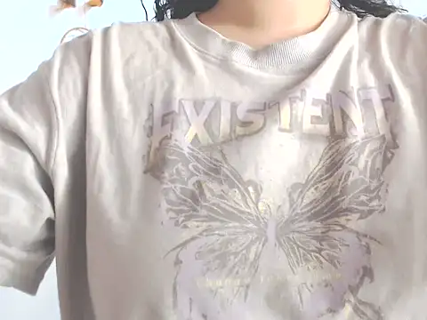 Amara18  online show from 12.15.24