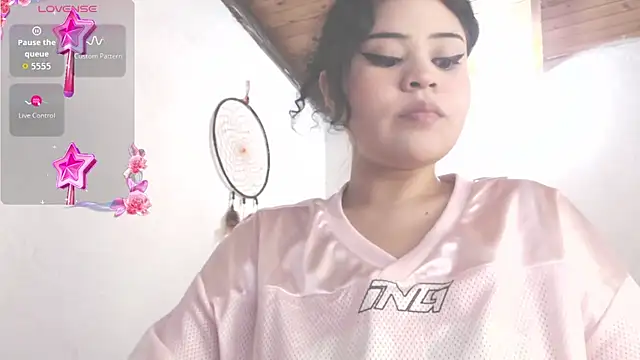 Snapshot of Amara18_ chatting on 12.03.25 Amara18 online show from 12.03.25