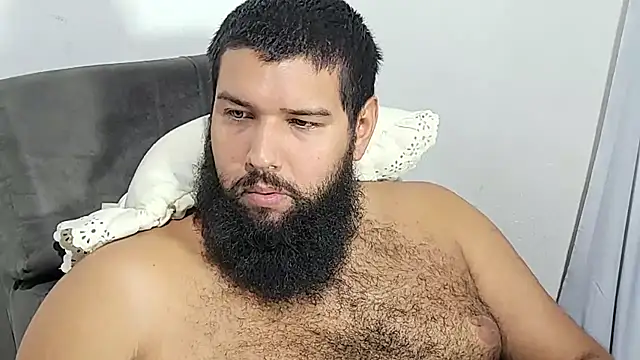 Snapshot of Luksmen chatting on 03.22.26 Luksmen online show from 03.22.26