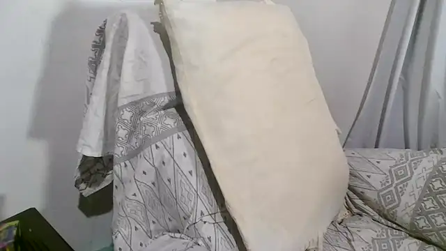 Snapshot of Luksmen chatting on 03.28.26 Luksmen online show from 03.28.26