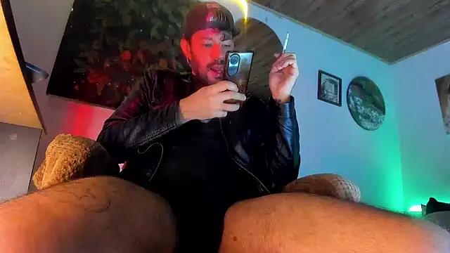 LatinMilk  online show from 08.05.26