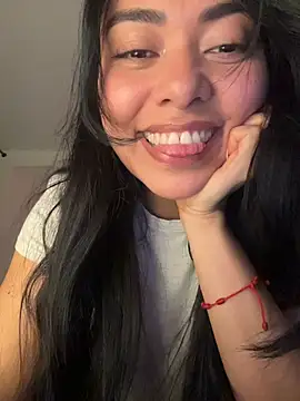 PetitLumiere online show from 10.10.25