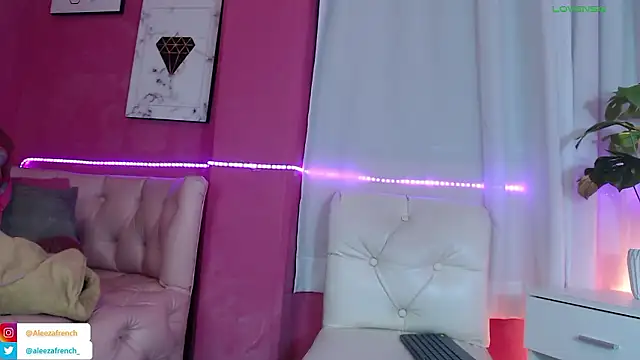 AleezaFrench online show from 12.05.24