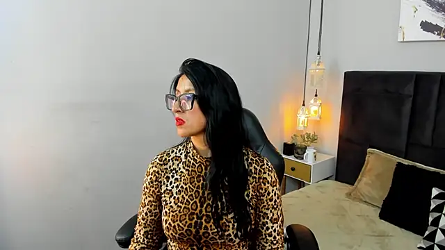 kira moon   online show from 03.11.26