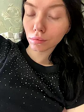 Snapshot of Lisaaa_Alisa chatting on 10.17.25 Lisaaa Alisa online show from 10.17.25