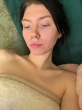 Snapshot of Lisaaa_Alisa chatting on 11.18.25 Lisaaa Alisa online show from 11.18.25