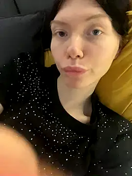 Snapshot of Lisaaa_Alisa chatting on 12.20.25 Lisaaa Alisa online show from 12.20.25