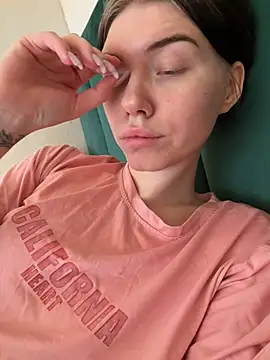 Snapshot of Lisaaa_Alisa chatting on 02.25.26 Lisaaa Alisa online show from 02.25.26