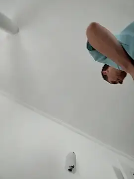 Snapshot of Blondinet92 chatting on 12.01.25 Blondinet92 online show from 12.01.25