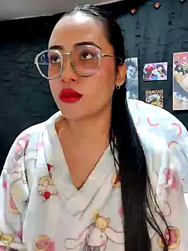 Snapshot of Janna_mnt chatting on 12.24.24 Janna mnt online show from 12.24.24