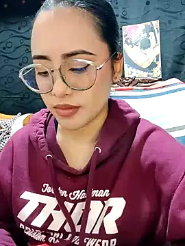 Snapshot of Janna_mnt chatting on 02.04.25 Janna mnt online show from 02.04.25
