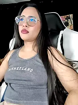 Snapshot of Janna_mnt chatting on 02.07.25 Janna mnt online show from 02.07.25