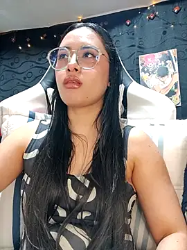 Snapshot of Janna_mnt chatting on 02.11.25 Janna mnt online show from 02.11.25
