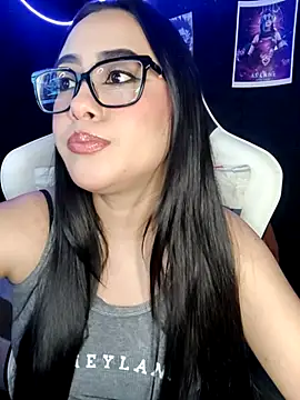 Snapshot of Janna_mnt chatting on 10.25.25 Janna mnt online show from 10.25.25
