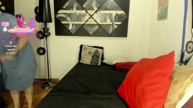 SARAMISHA online show from 09.19.25