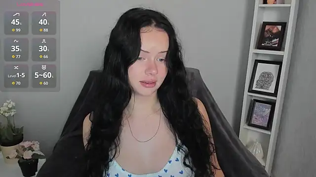 Snapshot of Lori__Hell chatting on 06.16.26 Lori Hell online show from 06.16.26