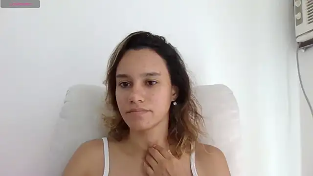Snapshot of SamanthaWatson chatting on 07.08.26 SamanthaWatson online show from 07.08.26
