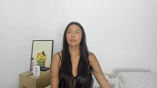 Snapshot of rouse_4 chatting on 07.25.26 rouse 4 online show from 07.25.26