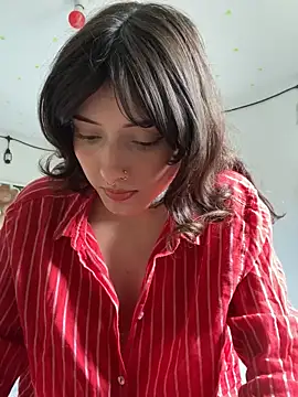 LiliJones  online show from 02.17.26