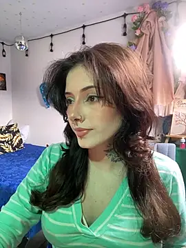 LiliJones  online show from 04.22.26