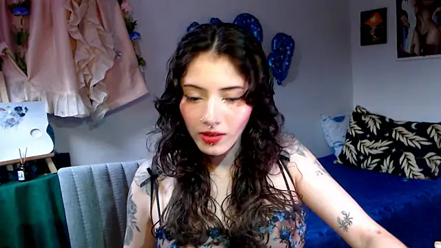 LiliJones  online show from 05.02.26